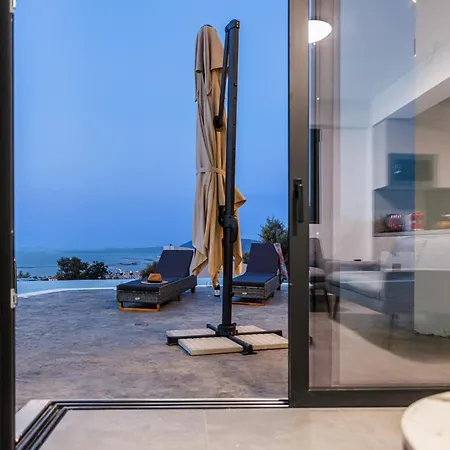 Lefkas View Luxury * Apolpaina